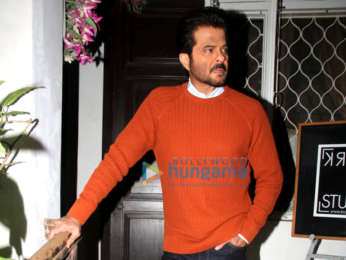 Anil kapoor, Sonam Kapoor Ahuja and Anand Ahuja snapped in Bandra