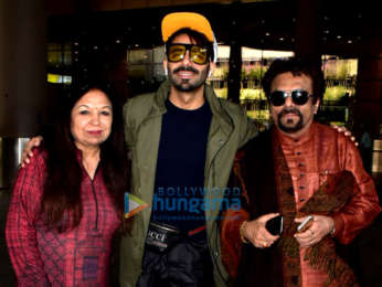 Anupam Kher, Aparikshit Khurana and family snapped at the airport