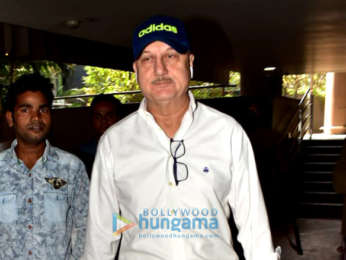 Anupam Kher, Aparikshit Khurana and family snapped at the airport