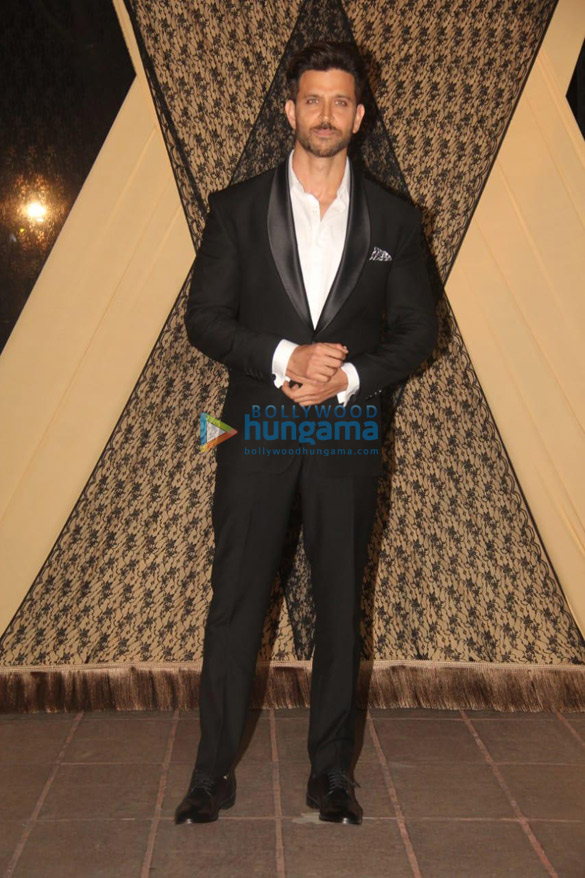 celebs grace mukesh bhatts daughter sakshi bhatts wedding reception 12
