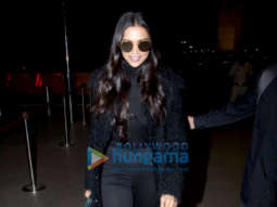 Deepika Padukone, Sunny Leone and others snapped at the airport