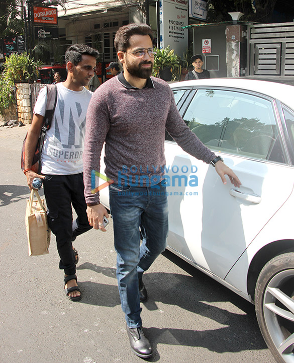 emraan hashmi spotted at bandra 2
