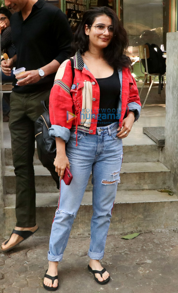 fatima sana shaikh spotted at the kitchen garden 6 3