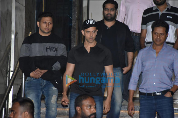 Hrithik Roshan spotted at gym in Juhu Hrithik Roshan spotted at gym in Juhu