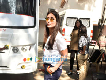Kareena Kapoor Khan snapped at Mehboob studio in Bandra