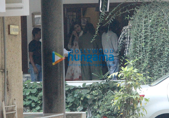 kriti sanon and kartik aaryan spotted at maddock films office 3