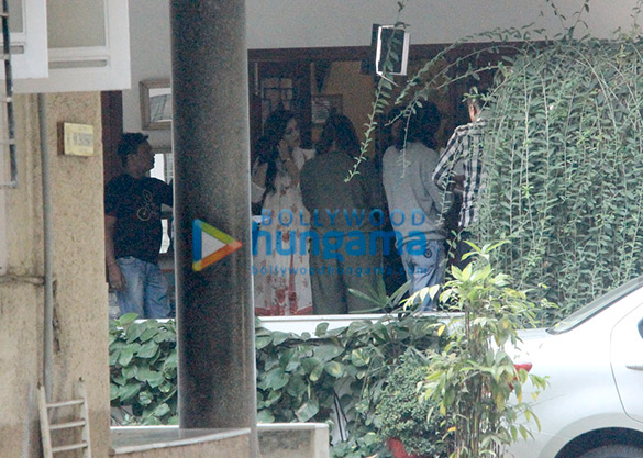 kriti sanon and kartik aaryan spotted at maddock films office 5