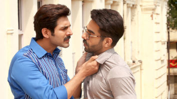 Movie Wallpapers Of The Movie Pati Patni Aur Woh