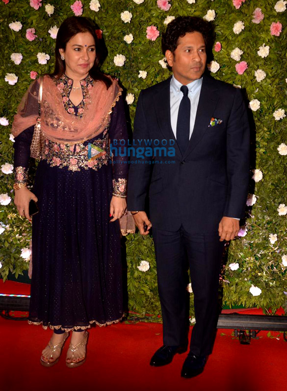 salman khan shah rukh khan amitabh bachchan and others grace raj thackerays son amit thackeray mitali borudes wedding reception 10