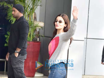 Varun Dhawan, Alia Bhatt and Sonam Kapoor Ahuja snapped at the airport