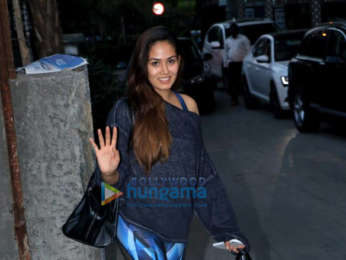 Varun Dhawan and Shahid Kapoor snapped at the gym in Juhu