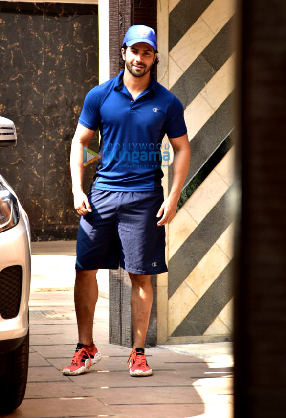 Varun Dhawan, Shahid Kapoor and Meera Rajput snapped at the gym in Juhu
