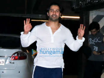 Varun Dhawan spotted at the gym in Juhu