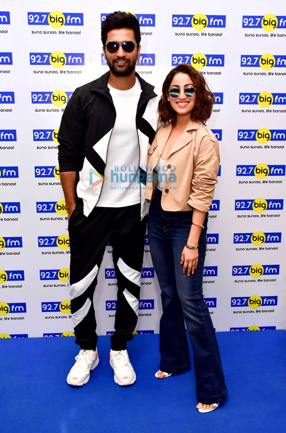 yami gautam and vicky kaushal promote uri at the 92 7 big fm office 6