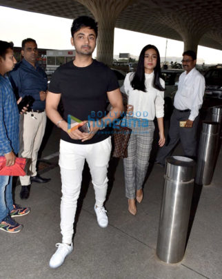 Amrita Rao, Ayushmann Khurrana, Aparshakti Khurana and others snapped at the airport