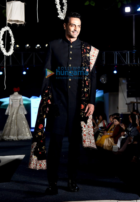 arjun rampal and aditi rao hydari grace the ficci flo khadi goes global show in new delhi 2