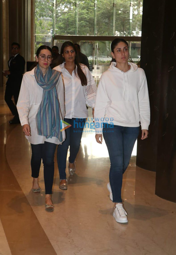 Celebs attend Ranjana Phadnis’ prayer meet at JW Marriott Celebs attend Ranjana Phadnis’ prayer meet at JW Marriott