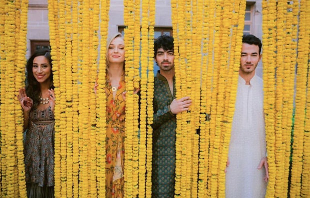 Priyanka Chopra and Nick Jonas Wedding - Game of Thrones star Sophie Turner and her fiance Joe Jonas pose with family in this picture!