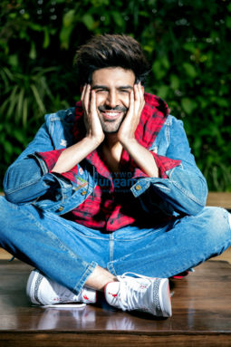 Celeb Photos Of Kartik Aaryan