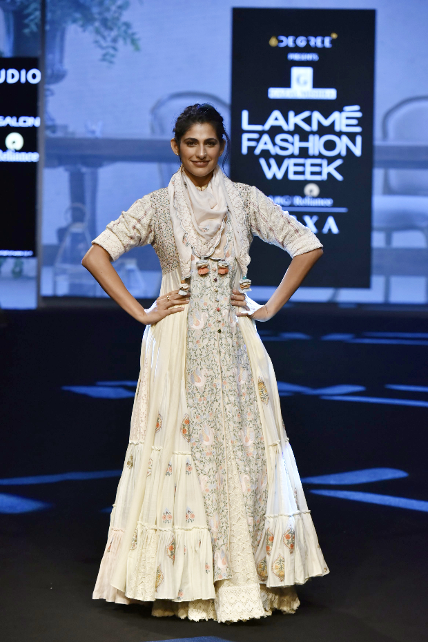 Kubra Sait and Ahana Kumra for Gazal Mishra at LFW Summer Resort 2019 (2)