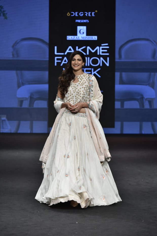 Kubra Sait and Ahana Kumra for Gazal Mishra at LFW Summer Resort 2019 (3)