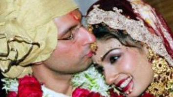 On 15th anniversary, Raveena Tandon shares wedding pictures with hubby Anil Thadani