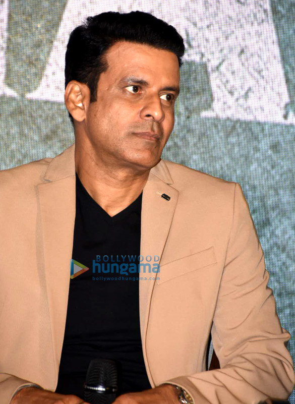 sushant singh rajput bhumi pednekar ronnie screwvala and manoj bajpayee attend the press meet of the film sonchiriya 4