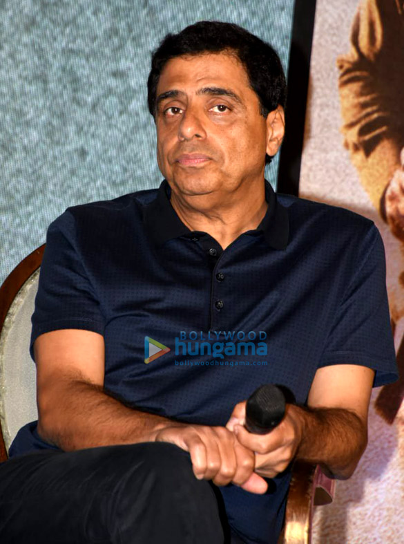 sushant singh rajput bhumi pednekar ronnie screwvala and manoj bajpayee attend the press meet of the film sonchiriya 5