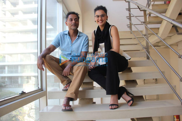 taapsee pannu and sujoy ghosh snapped promoting badla at red chillies office 5