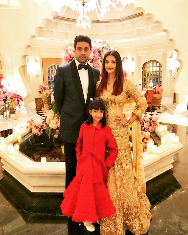 Valentine's Day 2019 Special: Aishwarya Rai Bachchan shares picture perfect family portrait with Abhishek Bachchan and Aaradhya Bachchan Valentine's Day 2019 Special: Aishwarya Rai Bachchan shares picture perfect family portrait with Abhishek Bachchan and Aaradhya Bachchan