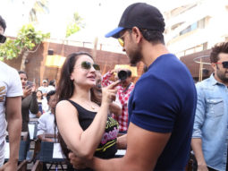 This Kaho Naa Pyaar Hai reunion of Hrithik Roshan and Ameesha Patel will definitely make you NOSTALGIC!