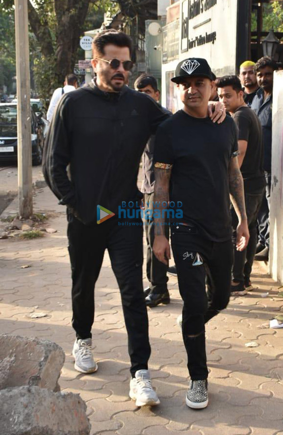 anil kapoor snapped at hakims aalim in versova 2