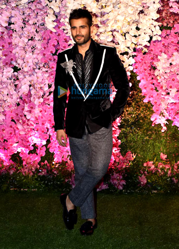 celebs grace akash ambani and shloka mehtas wedding reception 32