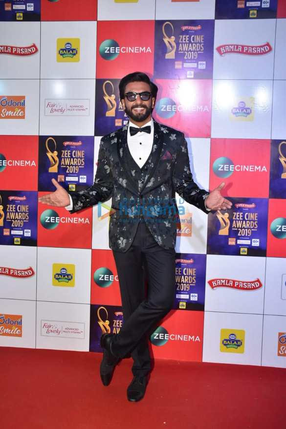 celebs grace zee cine awards 2019 17 01