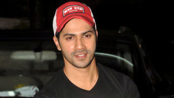 Here’s how Varun Dhawan REACTED when a fan proposed to him [watch video]