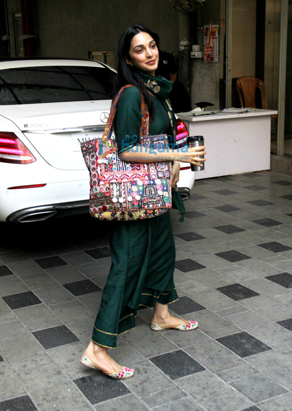 kiara advani spotted at the cine 1 office in andheri 2