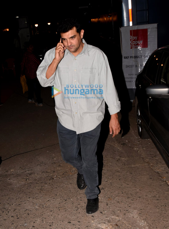 priyanka chopra and farhan akhtar snapped at filmcity 5