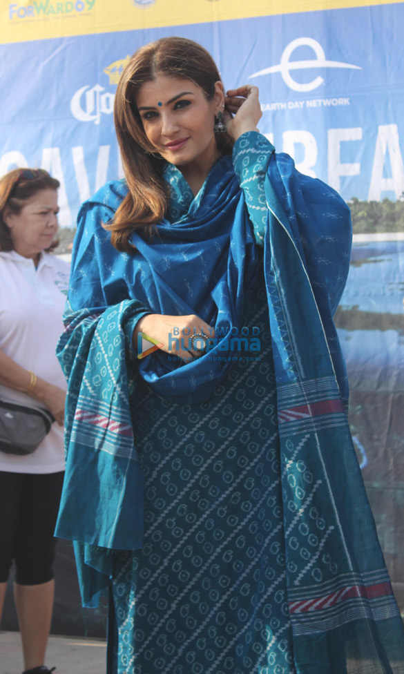 raveena tandon attends the save the beach event at juhu chowpatty 1