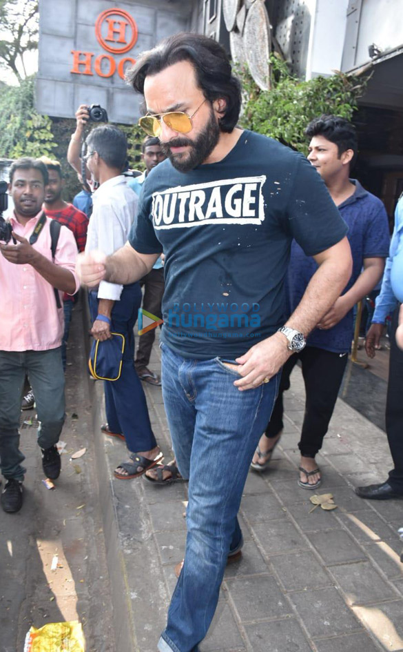 saif ali khan spotted with arbaaz khan for an ad shoot at hoot in mumbai 3