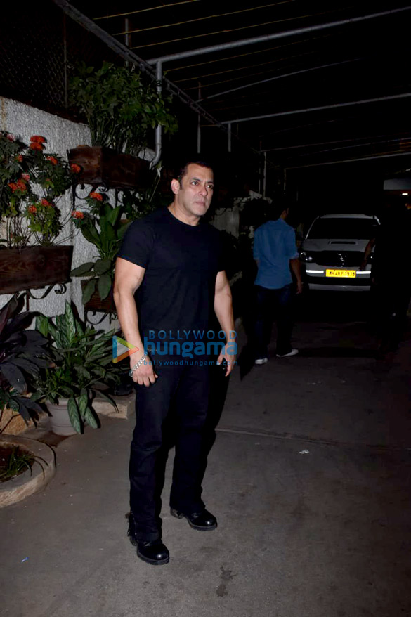 salman khan atul agnihotri and others grace the special screening of notebook at sunny super sound in juhu 1