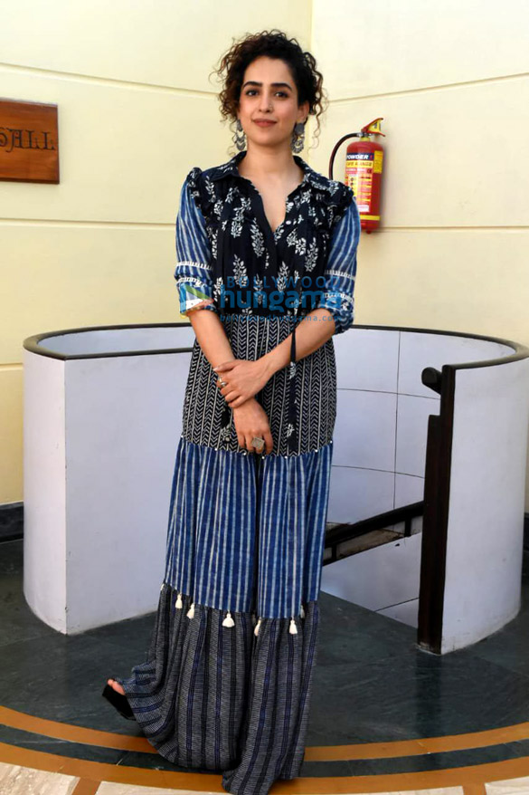 sanya malhotra and ritesh batra snapped during photograph press meet 3