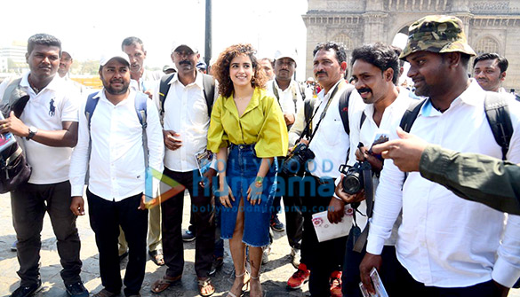 sanya malhotra promotes photograph at gateway of india mumbai 1