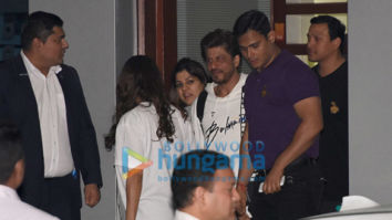 Shah Rukh Khan, Janhvi Kapoor, Dia Mirza and others snapped at the airport