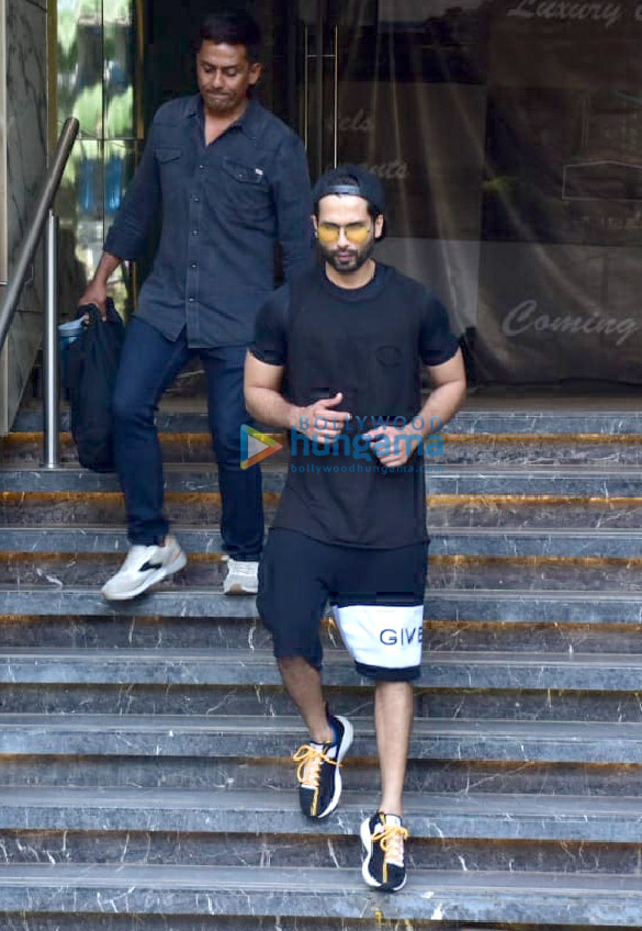 shahid kapoor spotted at gym in juhu 3