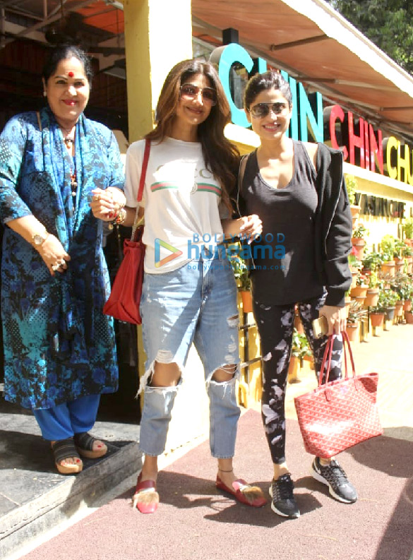 Shilpa Shetty snapped with her family at Chin Chin Chu restaurant in Juhu