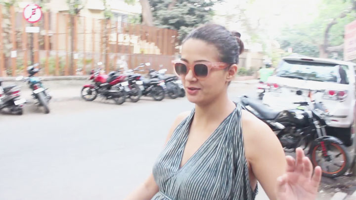 Surveen Chawla Spotted at Aviva Fertility Clinic, Khar