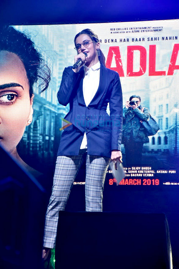taapsee pannu snapped promoting his film badla 1