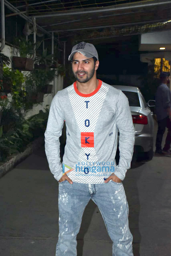 varun dhawan nikhil dwivedi and angad bedi grace the special screening of the film kesari at sunny super sound in juhu 4