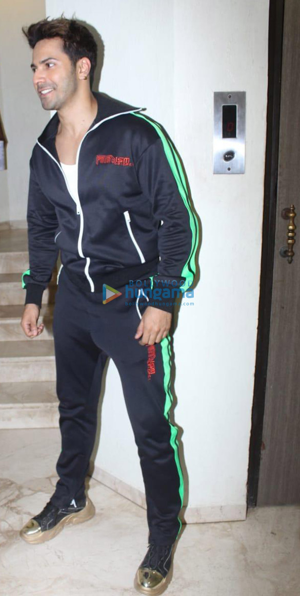 varun dhawan and sunny deol snapped at sunny super sound in juhu 1