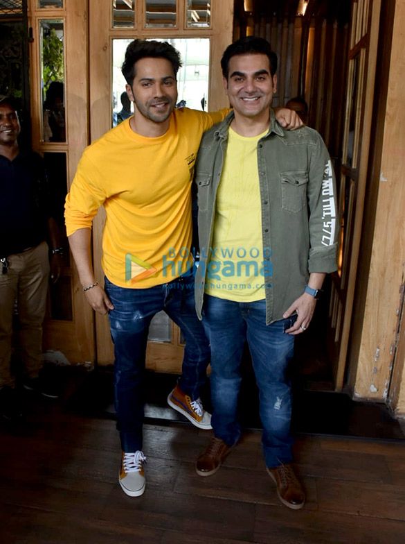 Varun Dhawan snapped at the shoot of Arbaaz Khan’s chat show Pinch Varun Dhawan snapped at the shoot of Arbaaz Khan’s chat show Pinch